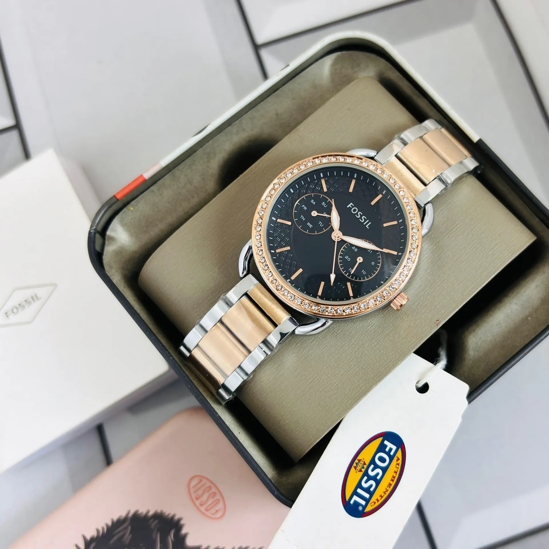 Rye Multifunction Two-Tone Watch. (Black)