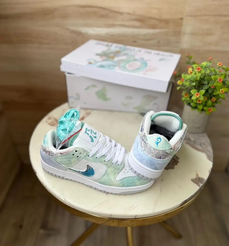 SB DUNK CHINESE DRAGON NEW YEAR PUPPET