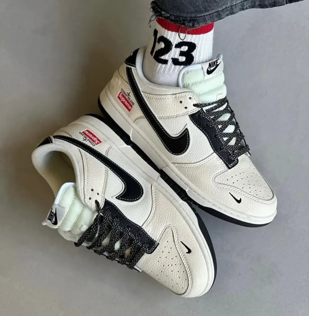 SB DUNK STONE ISLAND SUPREME